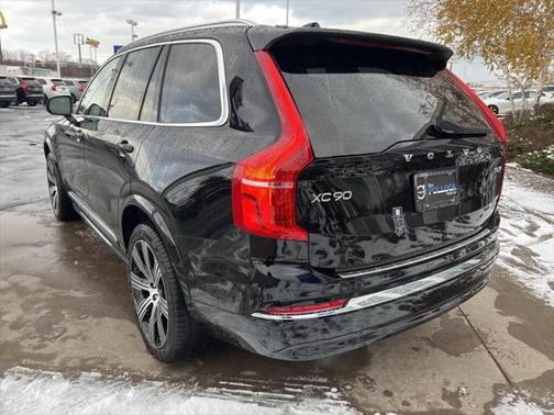 2025 Volvo XC90 Plug-In Hybrid T8 Plus 7-Seater