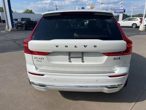 2022 Volvo XC60 B5 Inscription