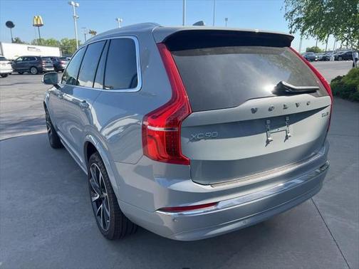 2024 Volvo XC90 B6 Plus Bright Theme 6-Seater