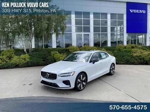 2024 Volvo S60 Recharge Plug-In Hybrid T8 Plus Dark Theme