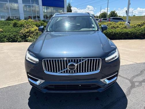 Denim Blue Metallic 2023 Volvo XC90 B6 Plus 7-Seater