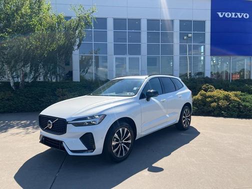 2025 Volvo XC60 Plus