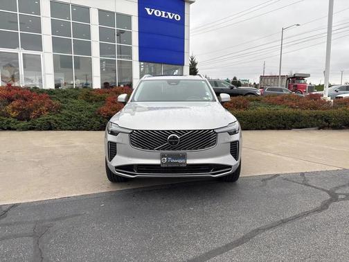 2025 Volvo XC90 B6 Plus 7-Seater