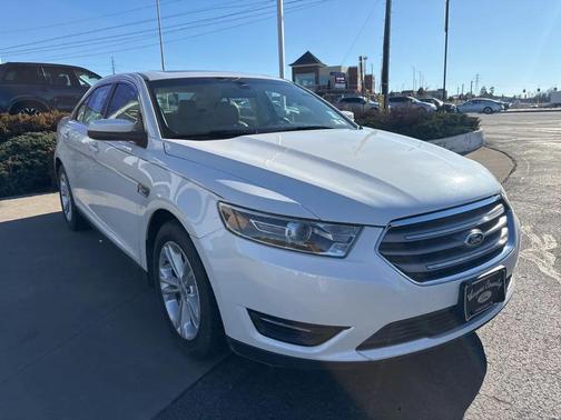 2016 Ford Taurus SEL