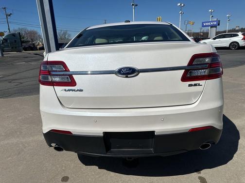 WHITE PLATINUM MET TRI-COAT 2016 Ford Taurus SEL
