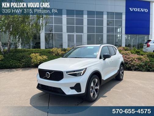 2026 Volvo XC40 B5 Plus