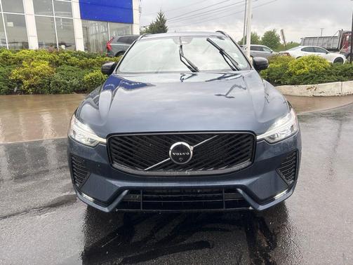 Denim Blue Metallic 2026 Volvo XC60 B5 Plus