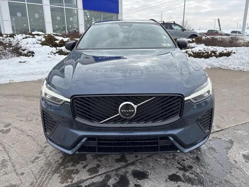 2026 Volvo XC60 B5 Plus