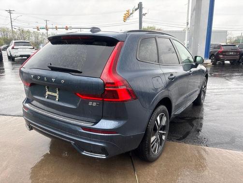 Denim Blue Metallic 2026 Volvo XC60 B5 Plus