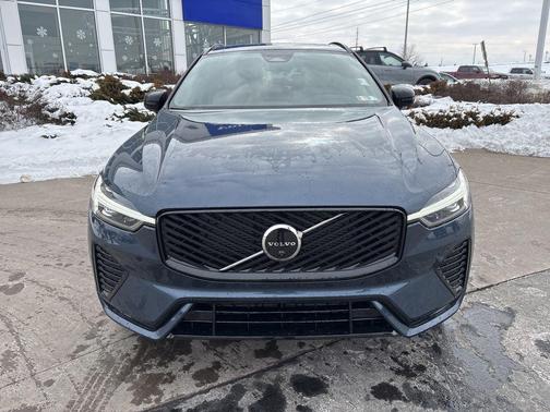 2026 Volvo XC60 B5 Plus