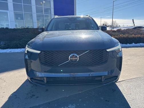 2026 Volvo XC90 Ultra Dark Theme, B6 AWD Gas (mild hybrid), Gasoline, 6 Seats