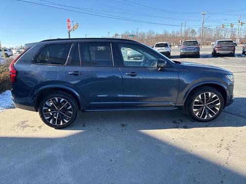 2026 Volvo XC90 Ultra Dark Theme, B6 AWD Gas (mild hybrid), Gasoline, 6 Seats