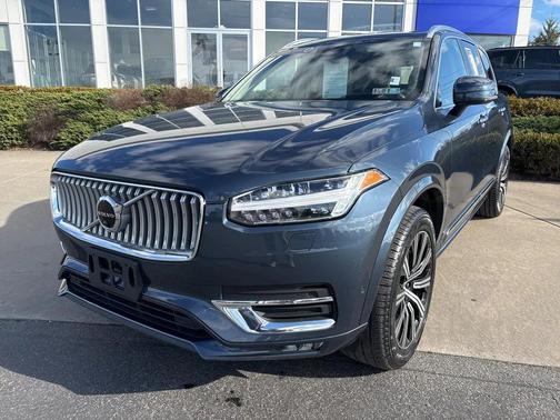 2023 Volvo XC90 B5 Plus