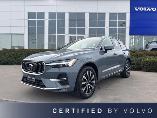 Thunder Grey Metallic 2023 Volvo XC60 B5 Plus Bright Theme