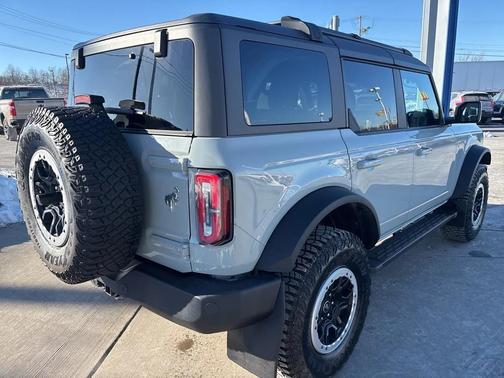 2023 Ford Bronco Outer Banks