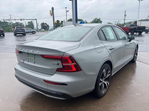 2025 Volvo S60 B5 Core