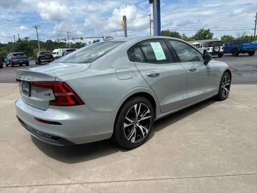2025 Volvo S60 B5 Core