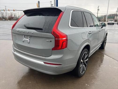 2024 Volvo XC90 B6 Plus Bright Theme 7-Seater