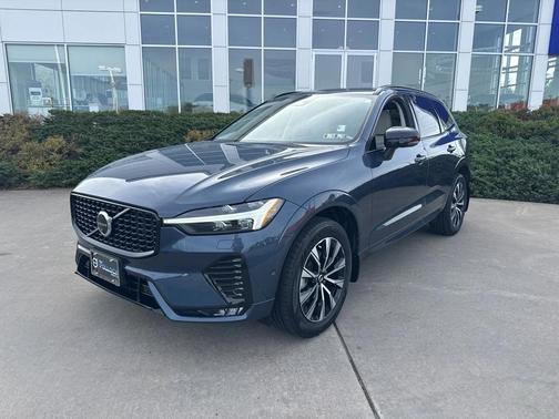 2024 Volvo XC60 B5 Plus Dark Theme