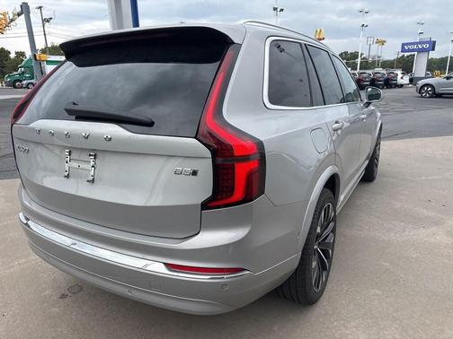 2025 Volvo XC90 B5 Plus 7-Seater