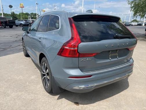 2023 Volvo XC60 B5 Plus Bright Theme