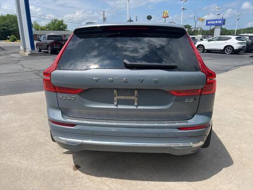 2023 Volvo XC60 B5 Plus Bright Theme