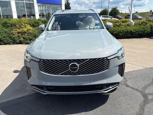 Vapour Grey Metallic 2026 Volvo XC90 Core, B5 AWD Gas (mild hybrid), Gasoline, Bright, 7 Seats