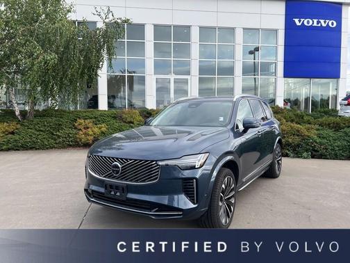 2025 Volvo XC90 B5 Plus 7-Seater