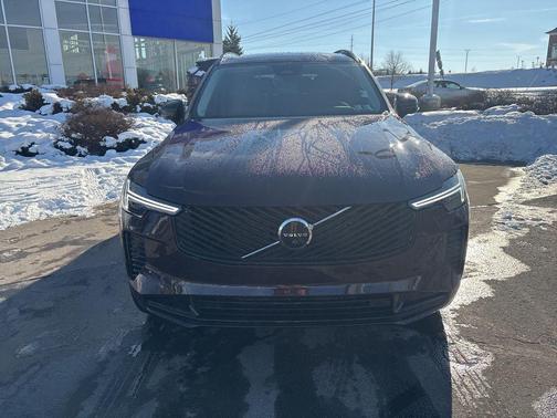 2026 Volvo XC90 B6 Ultra Dark Theme 7-Seater