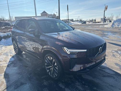 2026 Volvo XC90 B6 Ultra Dark Theme 7-Seater