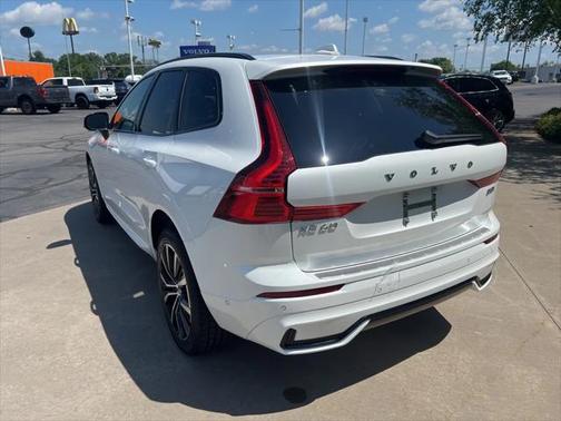 2025 Volvo XC60 B5 Plus