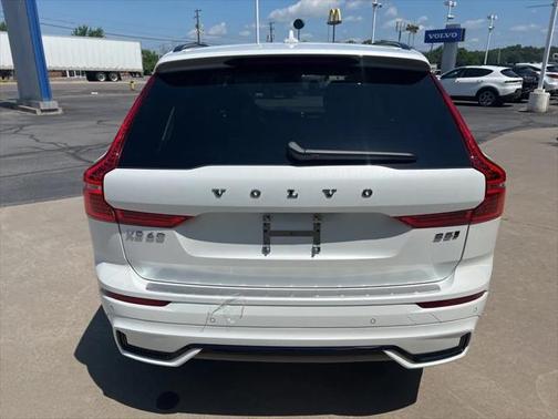 2025 Volvo XC60 B5 Plus