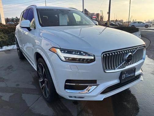 2023 Volvo XC90 B6 Plus 7-Seater