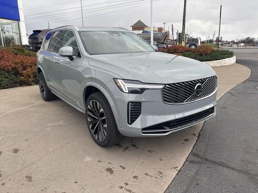 2026 Volvo XC90 B6 Ultra 7-Seater