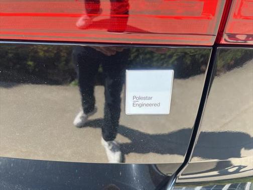 2022 Volvo XC60 Recharge Plug-In Hybrid T8 Polestar