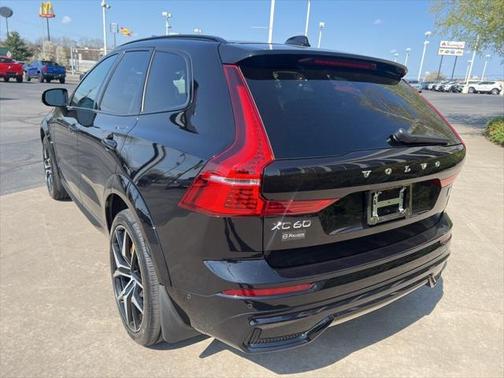 2022 Volvo XC60 Recharge Plug-In Hybrid T8 Polestar