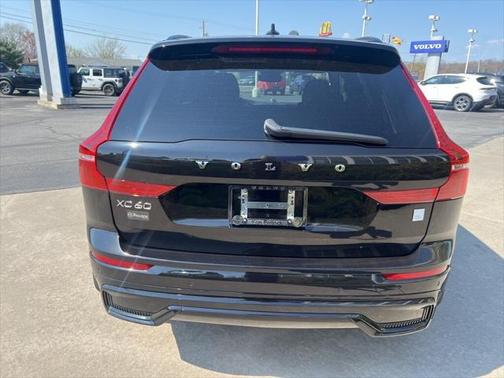 2022 Volvo XC60 Recharge Plug-In Hybrid T8 Polestar