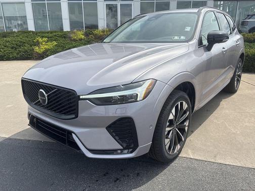 Aurora Silver 2026 Volvo XC60 B5 Plus