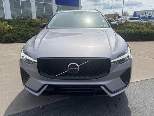 Aurora Silver 2026 Volvo XC60 B5 Plus