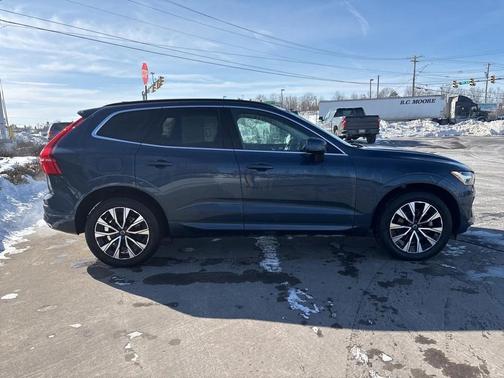 2023 Volvo XC60 B5 Core