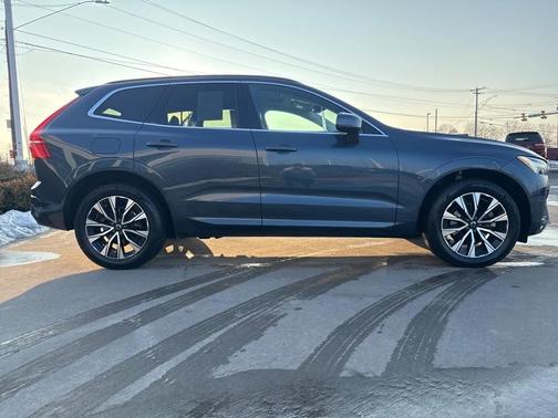 2023 Volvo XC60 B5 Core