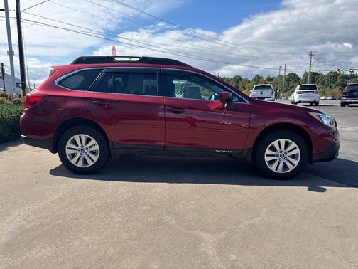 Venetian Red Pearl 2016 Subaru Outback 2.5i Premium