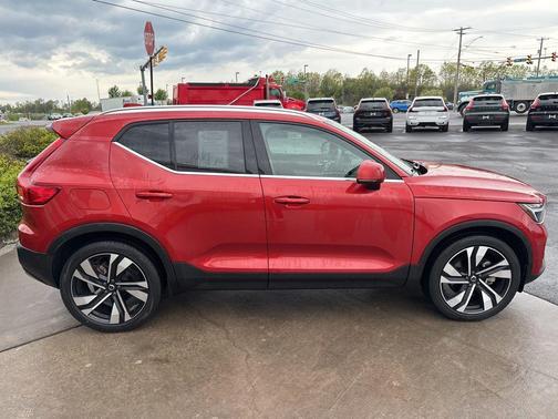 Fusion Red Metallic 2023 Volvo XC40 B5 Plus Bright Theme