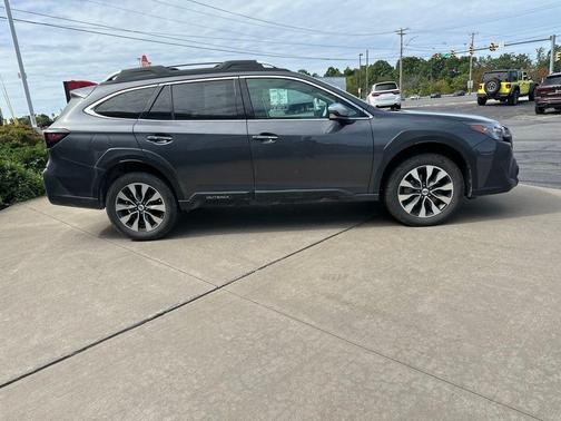 Magnetite Gray Metallic 2024 Subaru Outback Touring XT