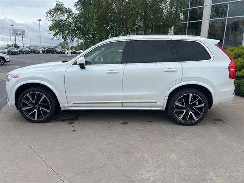 2024 Volvo XC90 B6 Plus Bright Theme 7-Seater