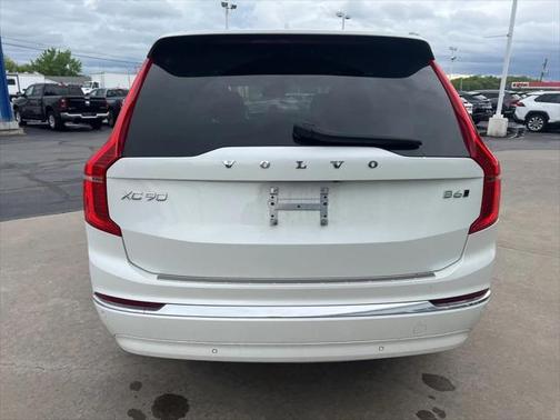 2024 Volvo XC90 B6 Plus Bright Theme 7-Seater