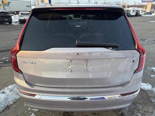 2026 Volvo XC90 B6 Plus 7-Seater