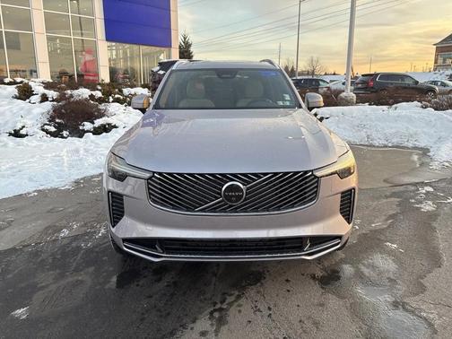 2026 Volvo XC90 B6 Plus 7-Seater