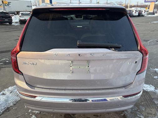 2026 Volvo XC90 B6 Plus 7-Seater