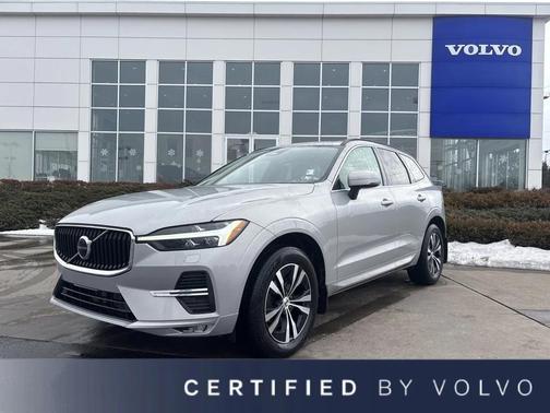 2023 Volvo XC60 B5 Plus Bright Theme